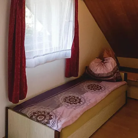 Three-bedroom In Apartament *