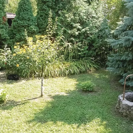 Apartament Three-bedroom In